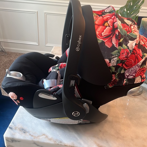 Cybex platinum Cloud Q SensorSafe infant car seat - Picture 6 of 6